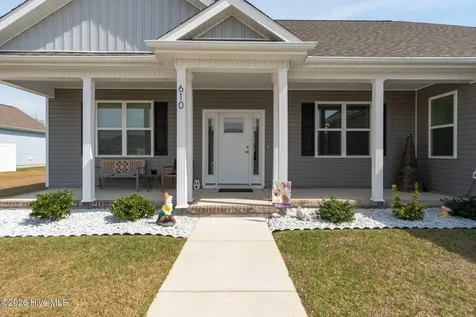 610 Bright Harvest Drive Maysville NC 28555