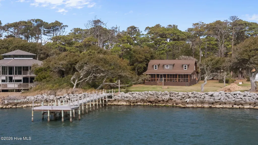 568 Seashore Drive Atlantic NC 28511