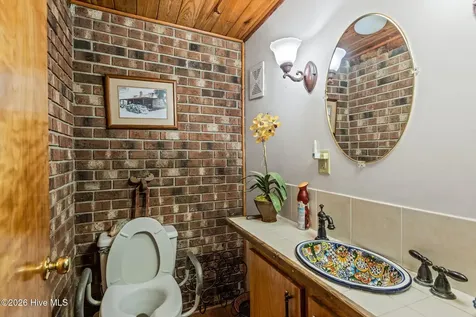 568 Seashore Drive Atlantic NC 28511