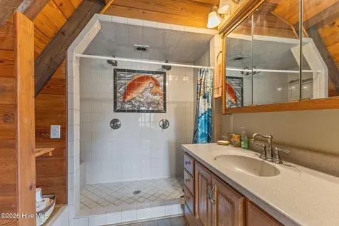 568 Seashore Drive Atlantic NC 28511