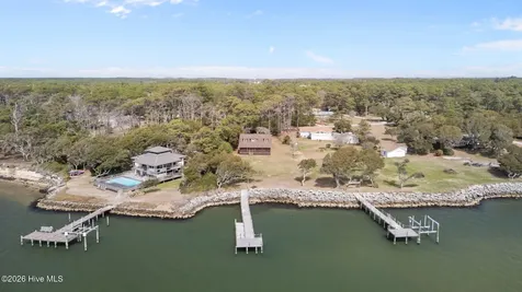 568 Seashore Drive Atlantic NC 28511