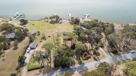 568 Seashore Drive Atlantic NC 28511