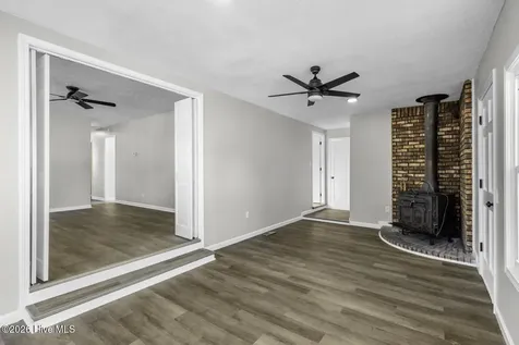 61 Dixie Trail Jacksonville NC 28546
