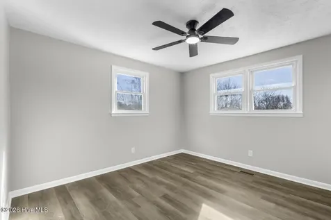 61 Dixie Trail Jacksonville NC 28546