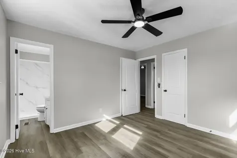 61 Dixie Trail Jacksonville NC 28546