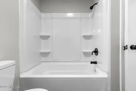 61 Dixie Trail Jacksonville NC 28546