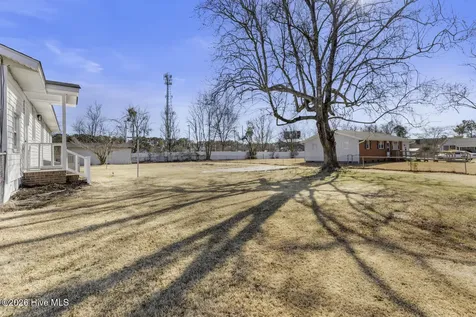 61 Dixie Trail Jacksonville NC 28546