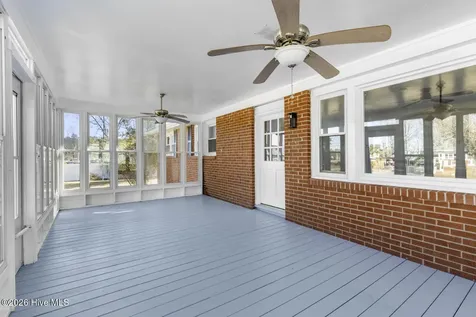 61 Dixie Trail Jacksonville NC 28546