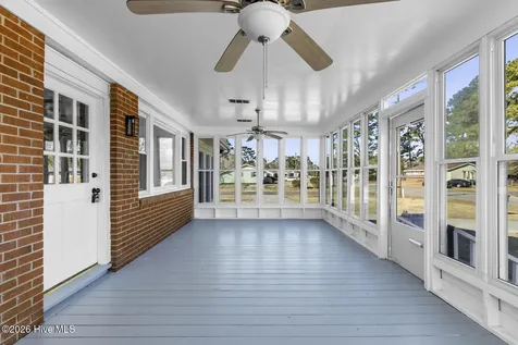 61 Dixie Trail Jacksonville NC 28546