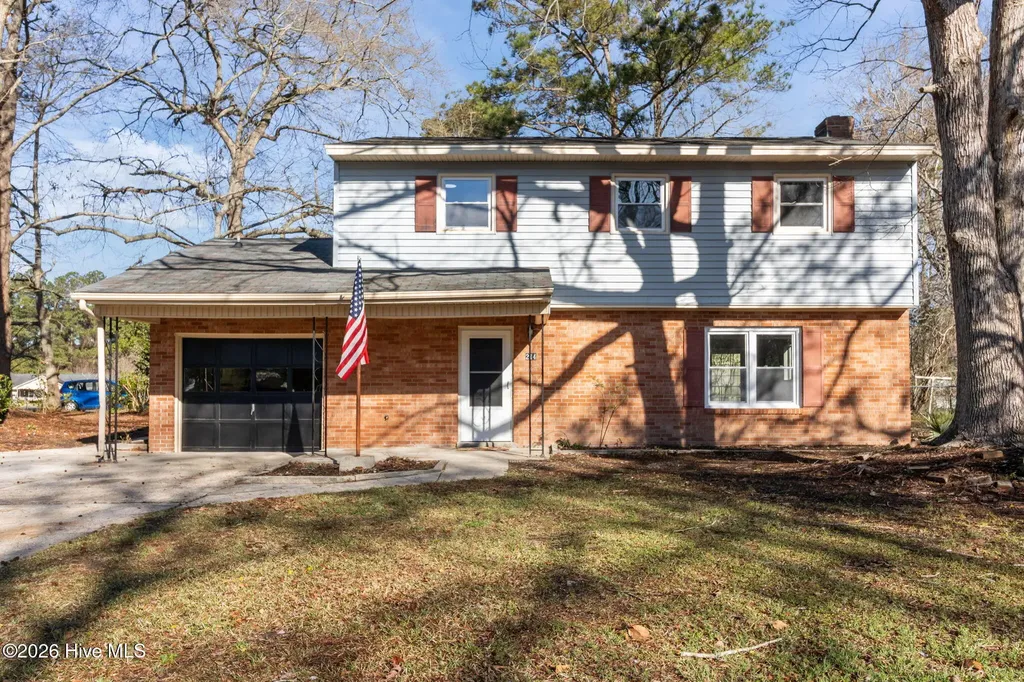 214 Kerry Court Jacksonville NC 28546