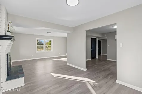 214 Kerry Court Jacksonville NC 28546