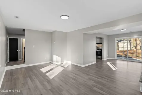 214 Kerry Court Jacksonville NC 28546