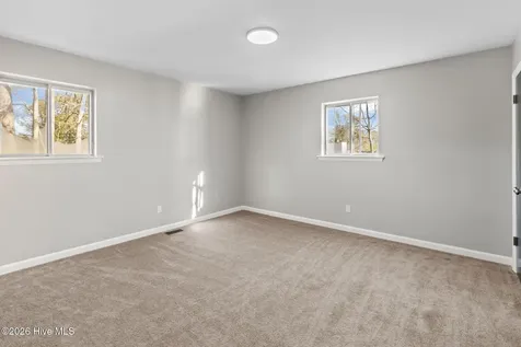 214 Kerry Court Jacksonville NC 28546