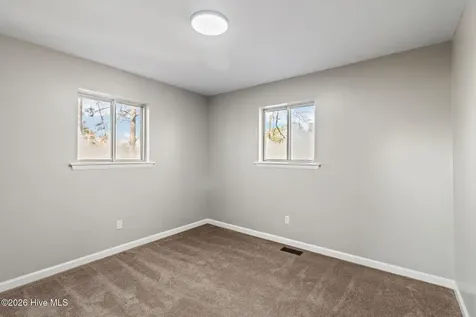 214 Kerry Court Jacksonville NC 28546