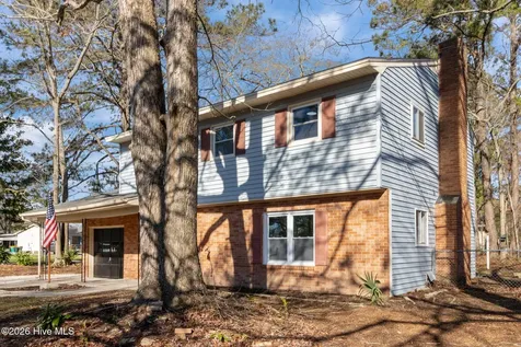 214 Kerry Court Jacksonville NC 28546