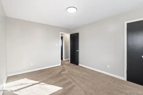 214 Kerry Court Jacksonville NC 28546