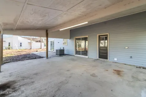214 Kerry Court Jacksonville NC 28546