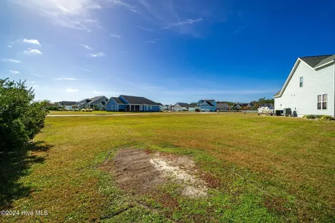 1602 Mainsail Road Morehead City NC 28557
