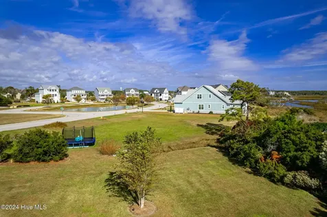 1602 Mainsail Road Morehead City NC 28557
