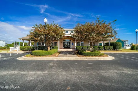 1602 Mainsail Road Morehead City NC 28557