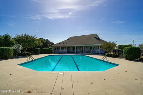 1602 Mainsail Road Morehead City NC 28557