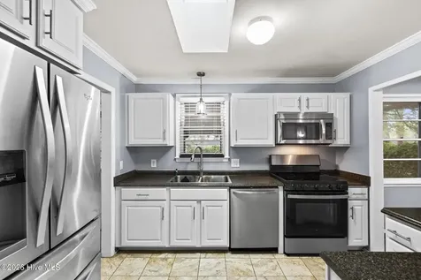 506 Dogwood Lane Jacksonville NC 28540