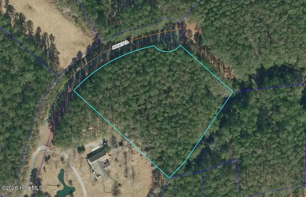 100 Arnetta Way N Oriental NC 28571