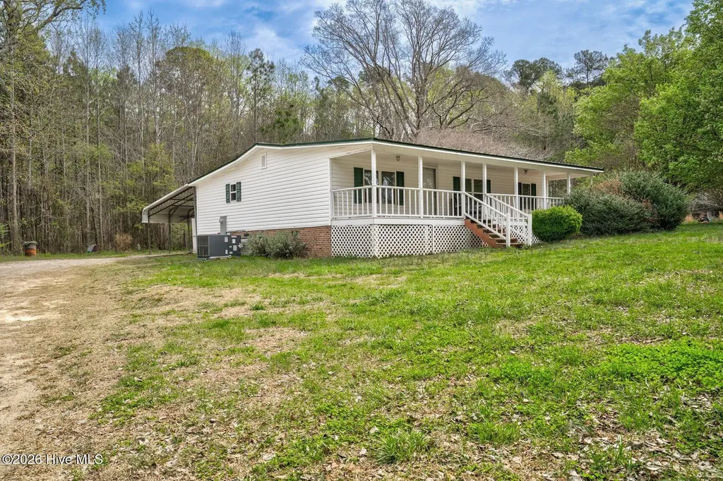 481 Mount Hebron Road Castalia NC 27816