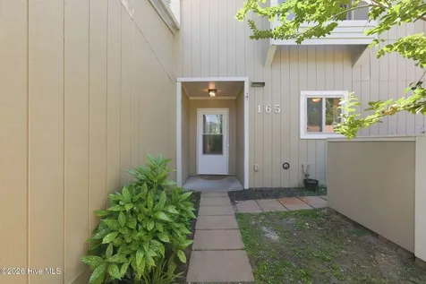 165 Quarterdeck New Bern NC 28562