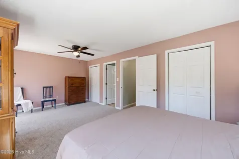 165 Quarterdeck New Bern NC 28562