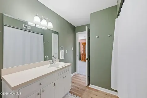 165 Quarterdeck New Bern NC 28562