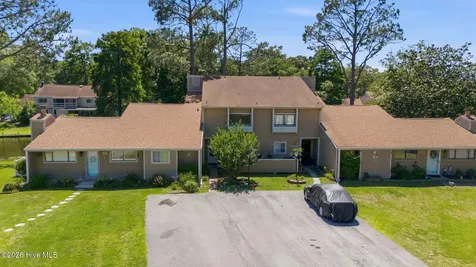 165 Quarterdeck New Bern NC 28562