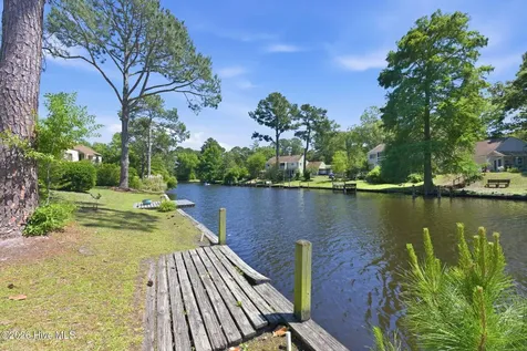 165 Quarterdeck New Bern NC 28562