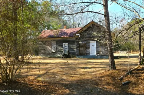 1789 Mille Christine Road Whiteville NC 28472