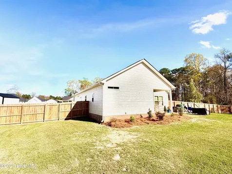2204 Staley Court Kinston NC 28504