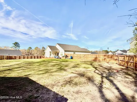 2204 Staley Court Kinston NC 28504
