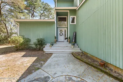 909 Cobia Lane Wilmington NC 28409