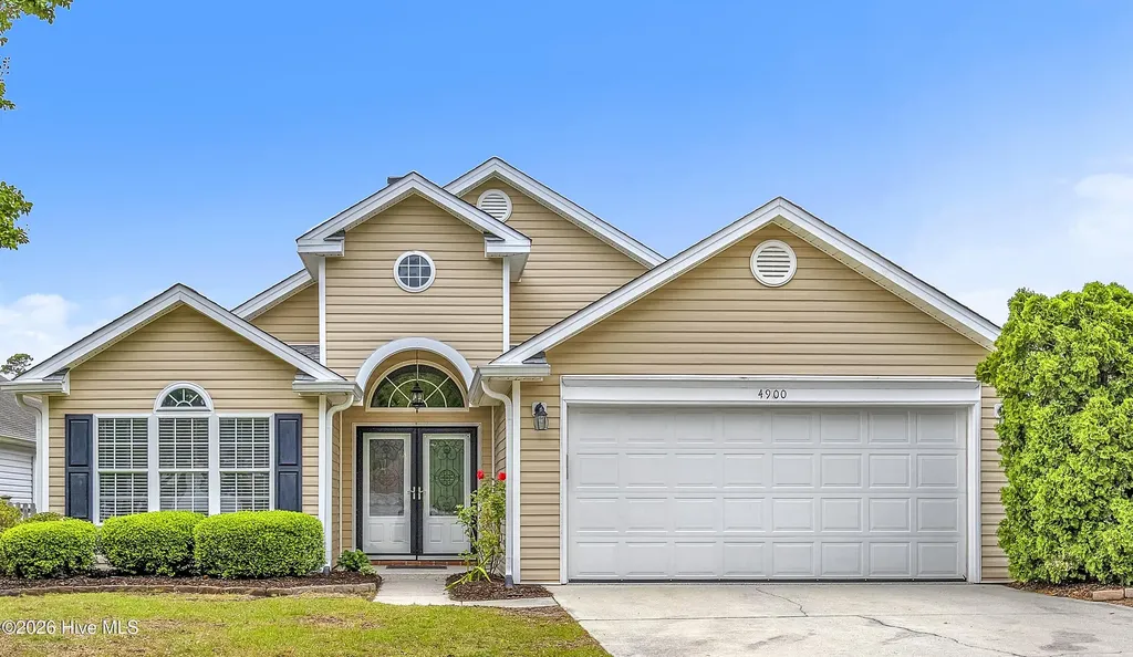 4900 Merlot Court Wilmington NC 28409