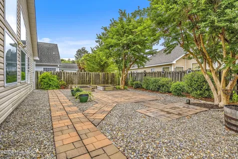 4900 Merlot Court Wilmington NC 28409