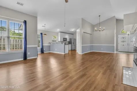 4900 Merlot Court Wilmington NC 28409