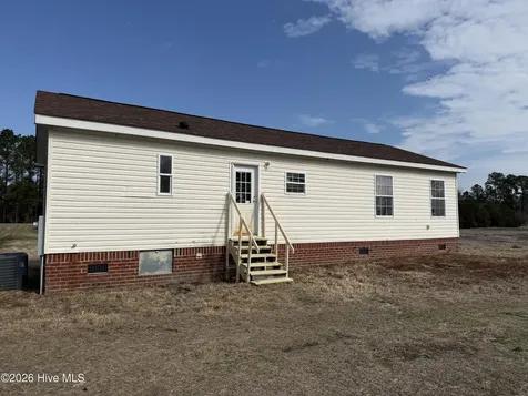 2481 Zims Trail NE Bolivia NC 28422