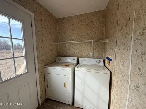 2481 Zims Trail NE Bolivia NC 28422