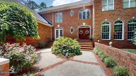 421 Dogwood Trail Goldsboro NC 27534