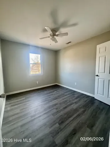 203 W Volant Street Hubert NC 28539