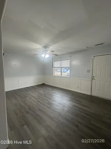 203 W Volant Street Hubert NC 28539