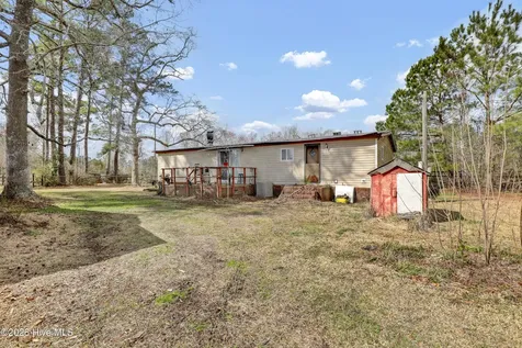 1098 Hoover Road Hampstead NC 28443