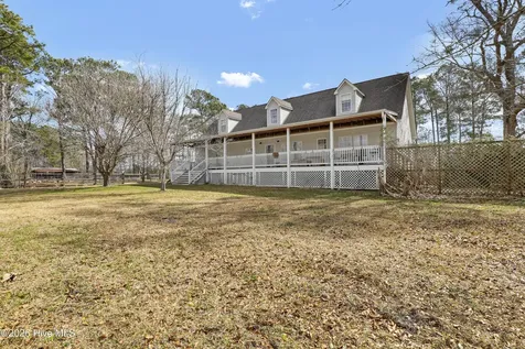 1098 Hoover Road Hampstead NC 28443