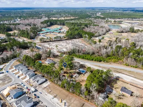 1098 Hoover Road Hampstead NC 28443
