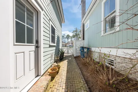 101 Oyster Point Road Oriental NC 28571