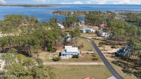 101 Oyster Point Road Oriental NC 28571